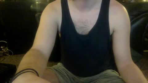 Snapshot of millionsmcgee chatting on February 12, 2:35 am Millions online show from February 12, 2:35 am