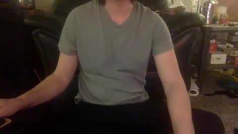 Snapshot of millionsmcgee chatting on February 18, 7:32 am Millions online show from February 18, 7:32 am