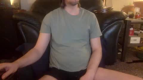 Snapshot of millionsmcgee chatting on February 20, 12:30 am Millions online show from February 20, 12:30 am