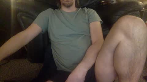 Snapshot of millionsmcgee chatting on February 23, 10:17 am Millions online show from February 23, 10:17 am