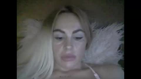 millisa13 online show from November 25, 8:42 pm