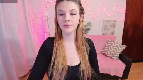 Snapshot of millysandlerr chatting on July 9, 12:53 pm millysandlerr online show from July 9, 12:53 pm
