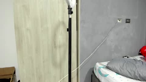 Snapshot of milo_cruz chatting on February 18, 10:00 am Milo Cruz online show from February 18, 10:00 am