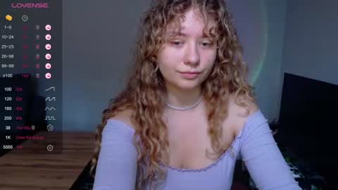 Snapshot of milounee chatting on July 11, 8:17 am milounee online show from July 11, 8:17 am