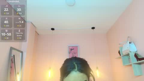 milu_carbajal_x online show from December 17, 8:04 pm