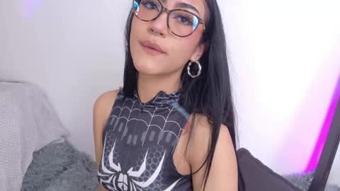 miluv19 online show from April 29, 9:54 pm