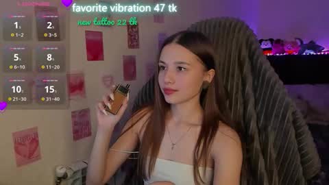 Emily online show from March 31, 6:19 pm