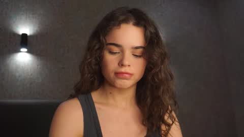 Snapshot of milyyclaars chatting on February 21, 1:45 pm Linda online show from February 21, 1:45 pm