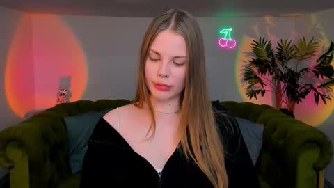 Kelly online show from September 25, 7:12 am