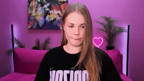 Kelly online show from October 21, 1:34 pm