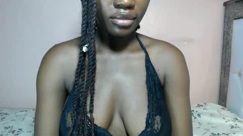Snapshot of mimiebony chatting on June 4, 7:14 am mimiebony online show from June 4, 7:14 am