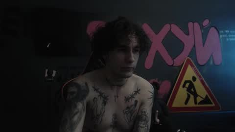 Max online show from November 14, 1:32 pm