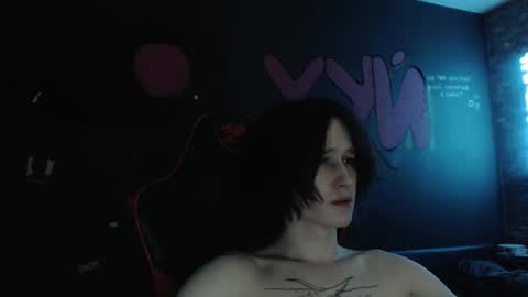 Max online show from January 9, 1:30 am