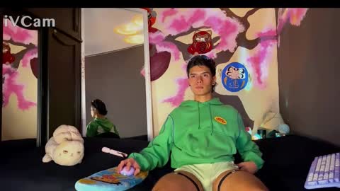 Suki 3 online show from February 25, 7:01 pm