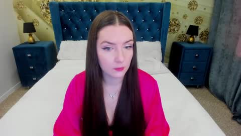 minchelskatrina online show from April 12, 7:57 am