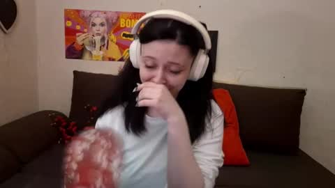 Snapshot of mindyrives chatting on February 16, 7:15 am Mindy online show from February 16, 7:15 am