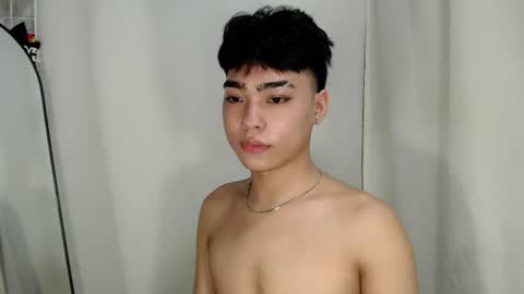 mingkla_man online show from July 15, 12:10 pm