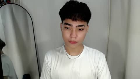 mingkla_man online show from July 23, 11:30 am
