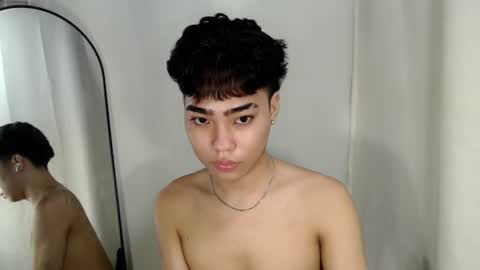 mingkla_man online show from July 24, 4:16 pm