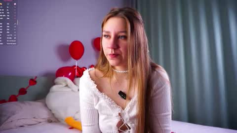 Mary online show from February 15, 1:35 am