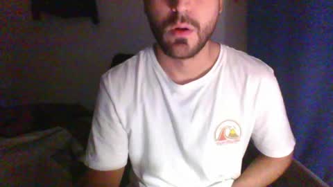 Snapshot of miniarthur chatting on April 12, 12:37 am miniarthur online show from April 12, 12:37 am