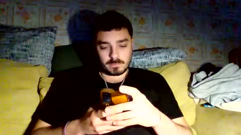 Snapshot of minimini2092 chatting on March 27, 2:39 pm minimini2092 online show from March 27, 2:39 pm