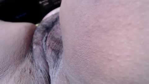 Snapshot of minnie_bbw69 chatting on March 1, 10:31 pm Andrea online show from March 1, 10:31 pm