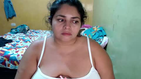 Snapshot of minnie_bbw69 chatting on September 11, 12:44 am Andrea online show from September 11, 12:44 am