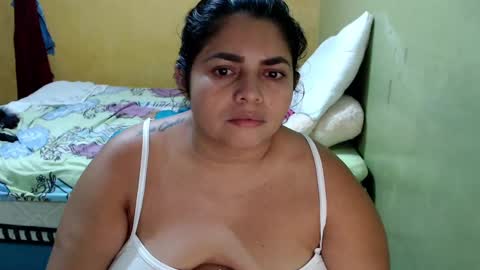 Snapshot of minnie_bbw69 chatting on September 25, 12:25 am Andrea online show from September 25, 12:25 am