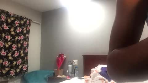 minniehunney online show from November 18, 1:15 pm