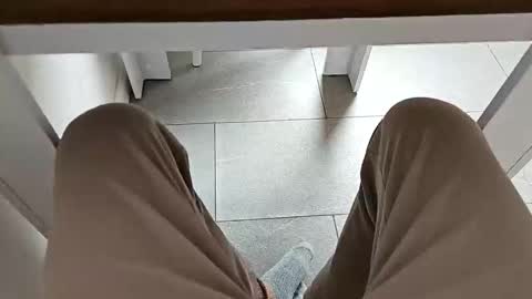 Jesse J. online show from October 12, 1:21 pm