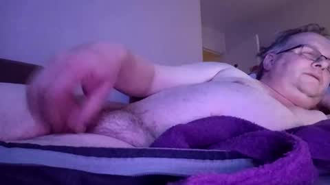 Snapshot of minos60200 chatting on February 19, 8:20 pm Stephano online show from February 19, 8:20 pm