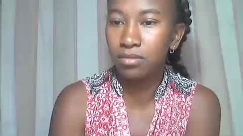 minouch211907 online show from November 10, 3:38 am