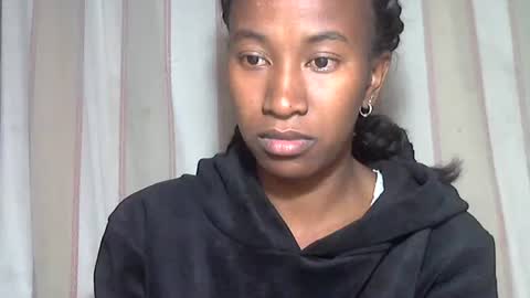 minouch211907 online show from November 15, 7:21 pm