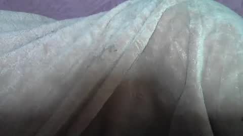 minouch211907 online show from December 3, 6:28 pm