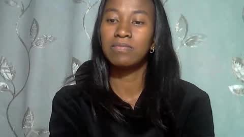 Snapshot of minouch211907 chatting on March 15, 3:45 am minouch211907 online show from March 15, 3:45 am