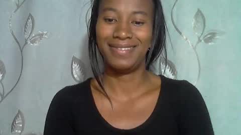 Snapshot of minouch211907 chatting on March 22, 3:32 am minouch211907 online show from March 22, 3:32 am