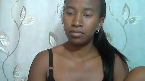 Snapshot of minouch211907 chatting on March 27, 8:26 am minouch211907 online show from March 27, 8:26 am