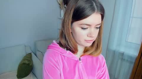 Snapshot of mintykisss chatting on December 16, 7:13 am Linda online show from December 16, 7:13 am