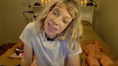 Tessa Rae online show from May 2, 4:23 pm