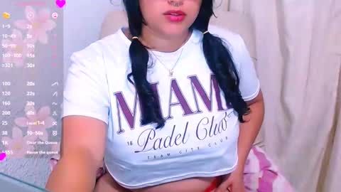 Snapshot of mira_cherry chatting on February 26, 7:13 pm mira_cherry online show from February 26, 7:13 pm