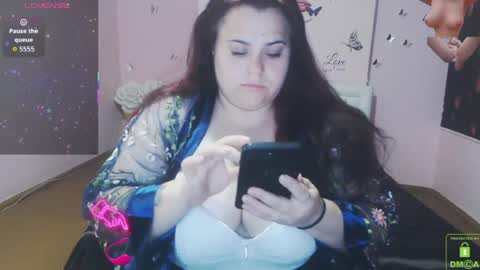mira_cle_ online show from July 6, 7:49 am
