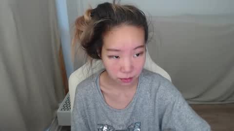 mira_g online show from December 4, 11:52 am