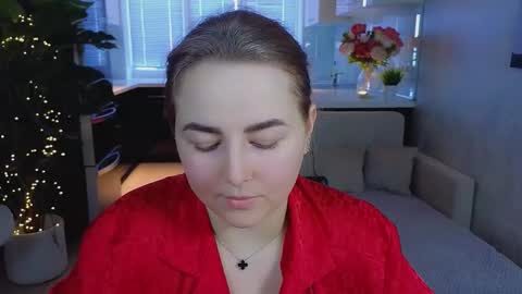 Snapshot of mira_mermayd chatting on February 27, 8:36 am Mira online show from February 27, 8:36 am