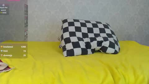 Snapshot of mira_one_ chatting on January 18, 4:10 pm mira_one_ online show from January 18, 4:10 pm