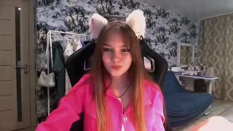 Snapshot of mira_princess chatting on July 4, 2:56 pm MIRAcle online show from July 4, 2:56 pm