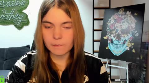 miraa_bloom online show from April 1, 2:25 pm