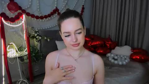 Snapshot of miraclecurly chatting on March 5, 6:48 pm Emma online show from March 5, 6:48 pm