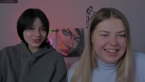 Snapshot of miraella chatting on October 2, 8:32 am Mira online show from October 2, 8:32 am
