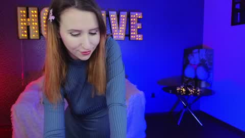 Snapshot of miralush chatting on December 6, 12:38 pm Mira online show from December 6, 12:38 pm